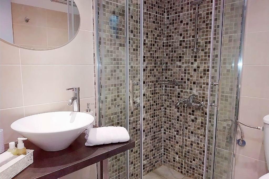 Apartamento Theseus Poros Town Exterior foto