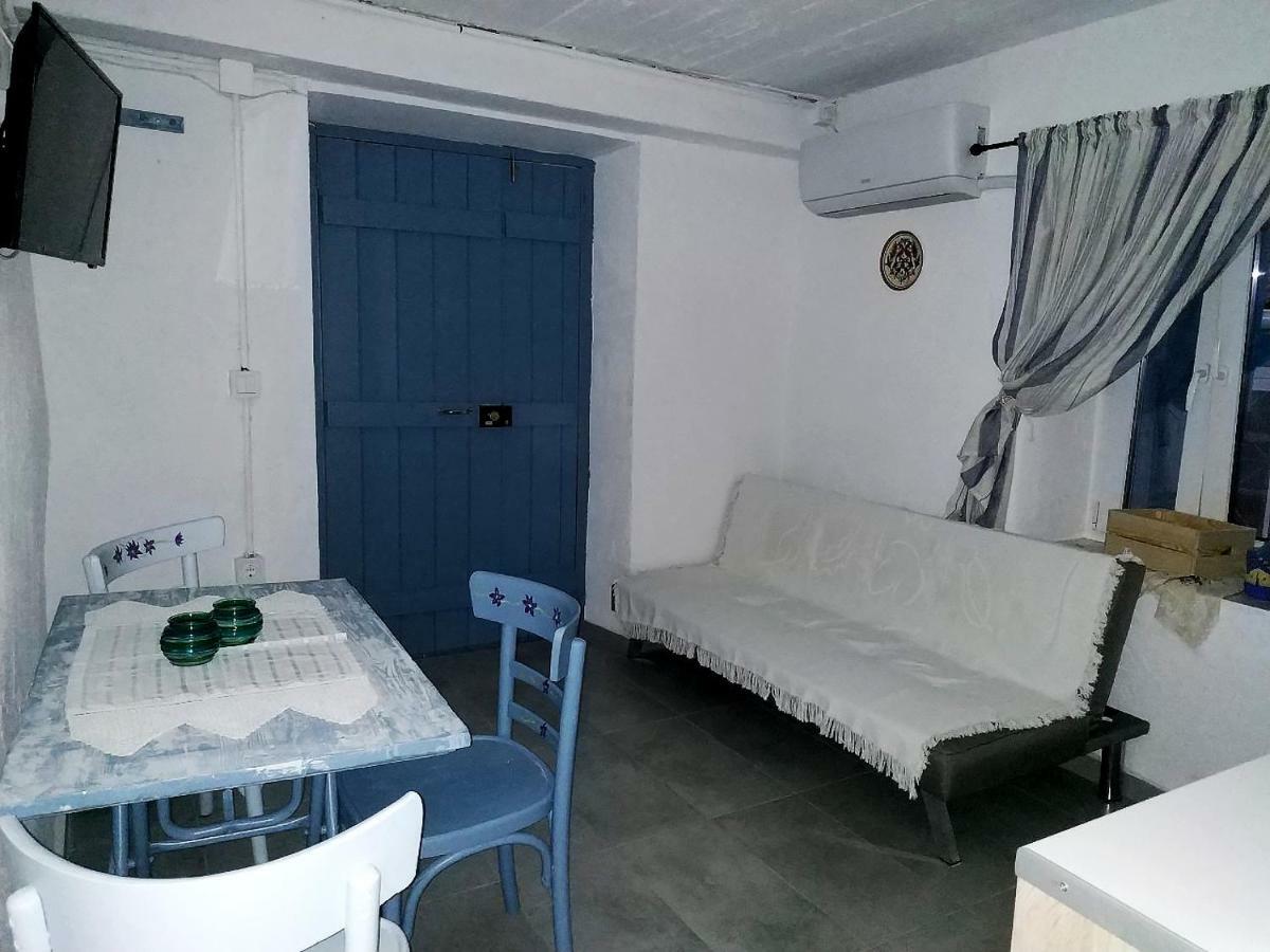 Apartamento Theseus Poros Town Exterior foto